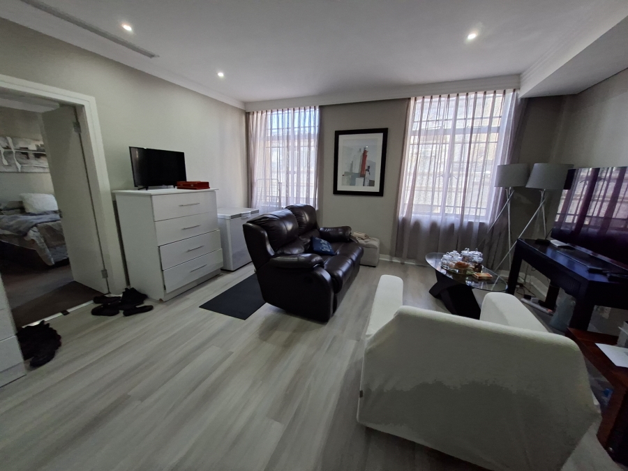 2 Bedroom Property for Sale in Cape Town City Centre Western Cape